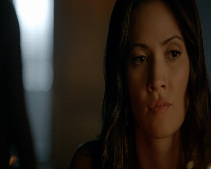 VampireDiaries-dot-nl_VampireDiaries-8x09TheSimpleIntimacyoftheNearTouch0285.jpg