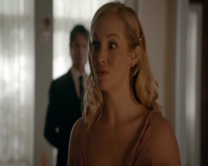 VampireDiaries-dot-nl_VampireDiaries-8x09TheSimpleIntimacyoftheNearTouch0385.jpg