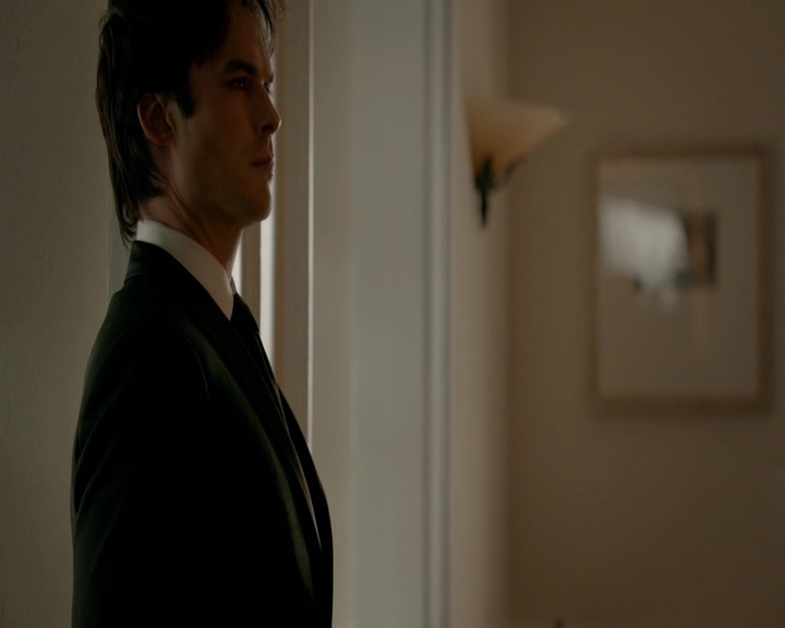 VampireDiaries-dot-nl_VampireDiaries-8x09TheSimpleIntimacyoftheNearTouch0388.jpg