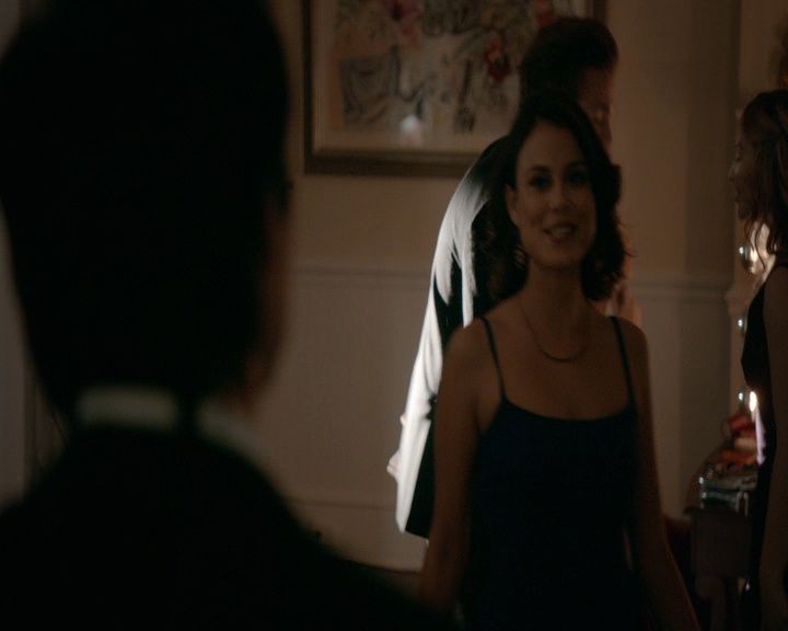 VampireDiaries-dot-nl_VampireDiaries-8x09TheSimpleIntimacyoftheNearTouch0398.jpg