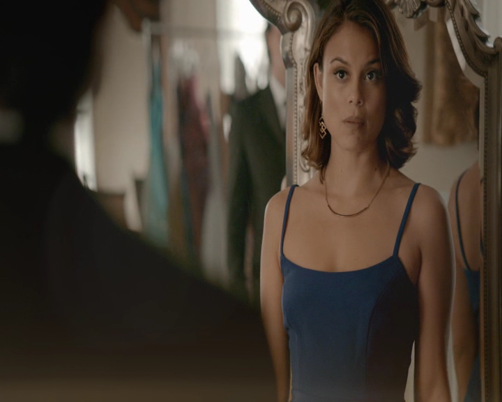 VampireDiaries-dot-nl_VampireDiaries-8x09TheSimpleIntimacyoftheNearTouch0436.jpg