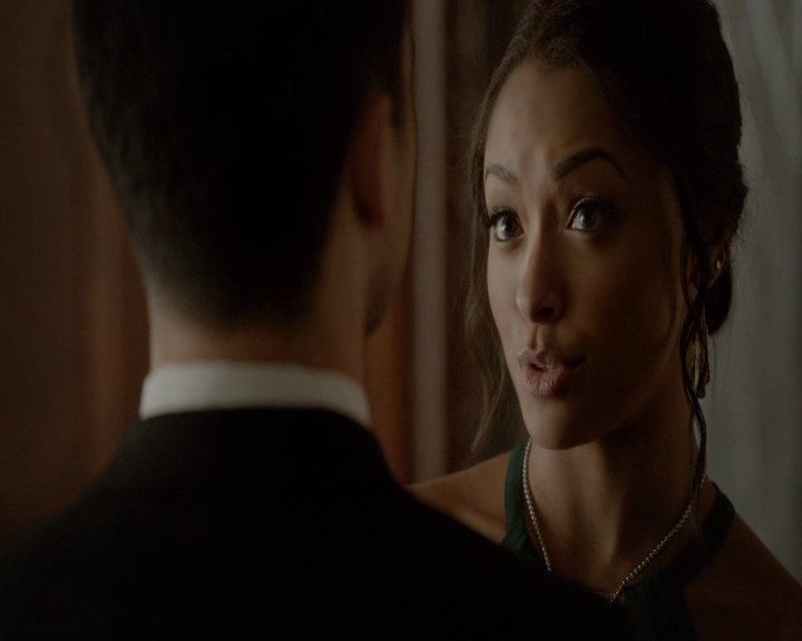 VampireDiaries-dot-nl_VampireDiaries-8x09TheSimpleIntimacyoftheNearTouch0520.jpg
