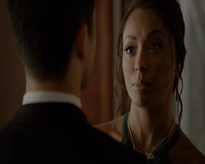 VampireDiaries-dot-nl_VampireDiaries-8x09TheSimpleIntimacyoftheNearTouch0522.jpg