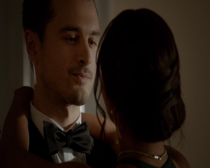VampireDiaries-dot-nl_VampireDiaries-8x09TheSimpleIntimacyoftheNearTouch0546.jpg