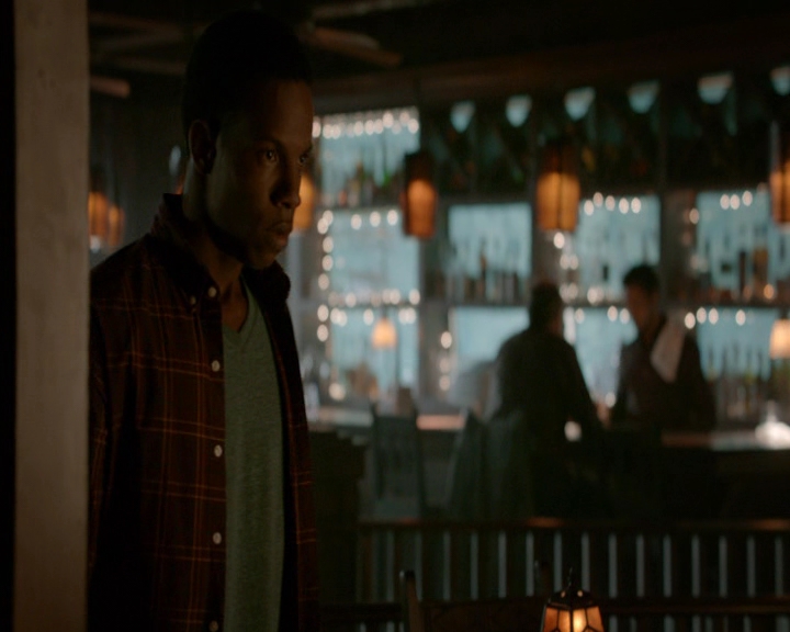 VampireDiaries-dot-nl_VampireDiaries-8x09TheSimpleIntimacyoftheNearTouch0577.jpg