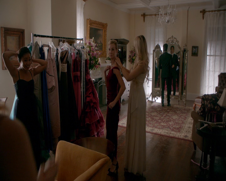 VampireDiaries-dot-nl_VampireDiaries-8x09TheSimpleIntimacyoftheNearTouch0611.jpg