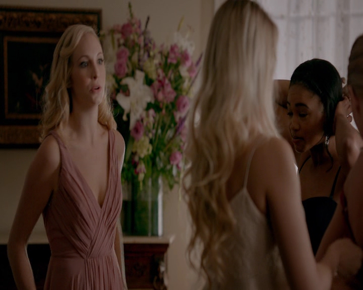 VampireDiaries-dot-nl_VampireDiaries-8x09TheSimpleIntimacyoftheNearTouch0614.jpg