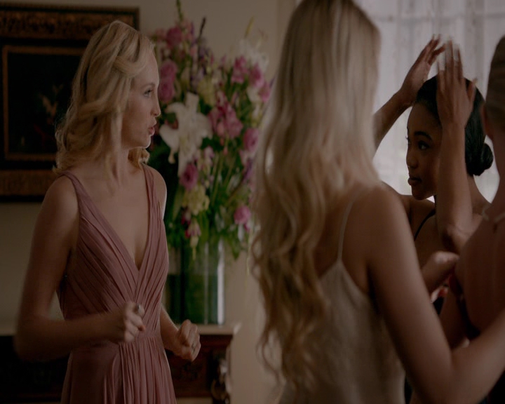 VampireDiaries-dot-nl_VampireDiaries-8x09TheSimpleIntimacyoftheNearTouch0615.jpg