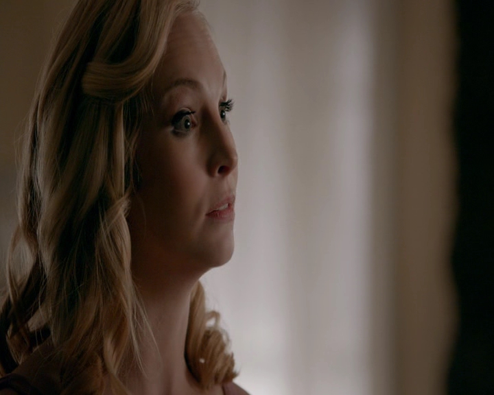 VampireDiaries-dot-nl_VampireDiaries-8x09TheSimpleIntimacyoftheNearTouch0640.jpg