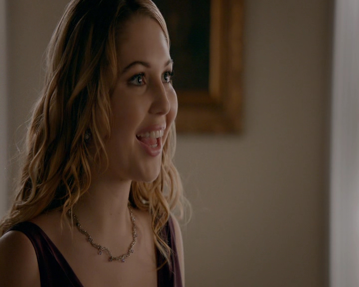 VampireDiaries-dot-nl_VampireDiaries-8x09TheSimpleIntimacyoftheNearTouch0745.jpg