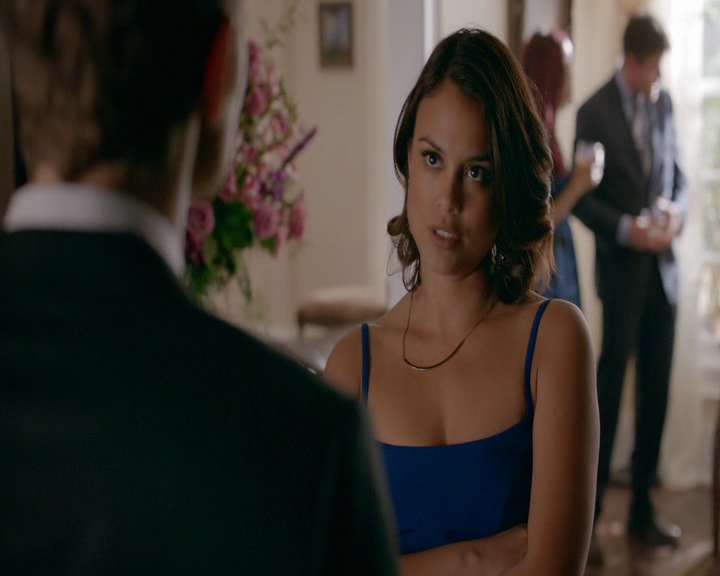 VampireDiaries-dot-nl_VampireDiaries-8x09TheSimpleIntimacyoftheNearTouch0777.jpg