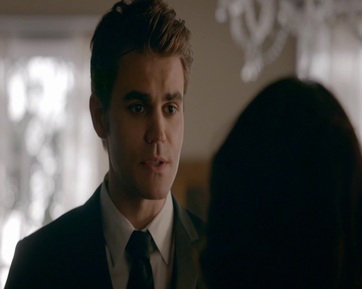 VampireDiaries-dot-nl_VampireDiaries-8x09TheSimpleIntimacyoftheNearTouch0793.jpg