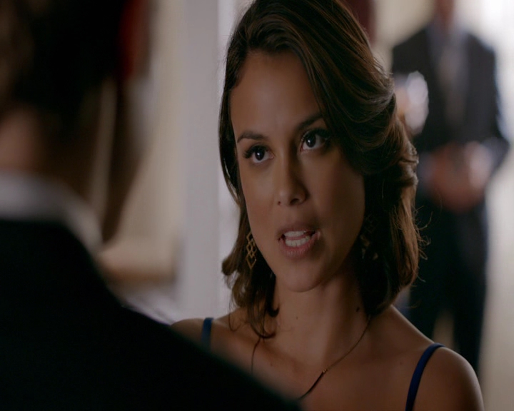 VampireDiaries-dot-nl_VampireDiaries-8x09TheSimpleIntimacyoftheNearTouch0810.jpg