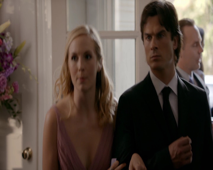 VampireDiaries-dot-nl_VampireDiaries-8x09TheSimpleIntimacyoftheNearTouch1017.jpg