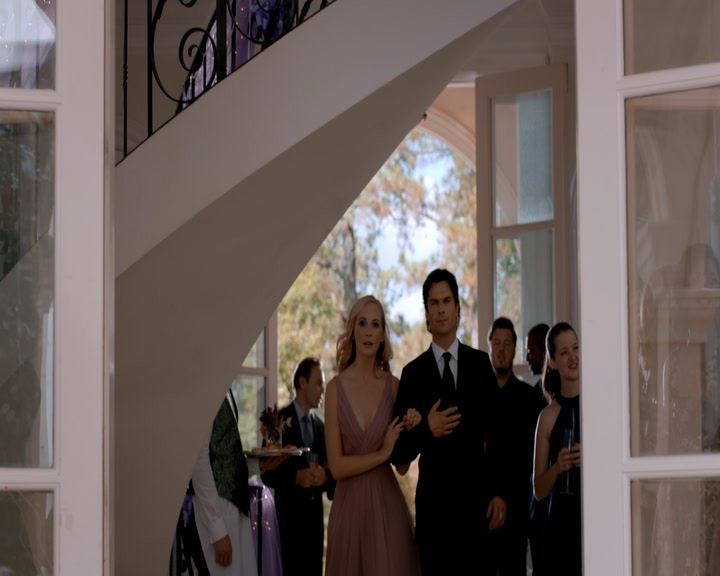 VampireDiaries-dot-nl_VampireDiaries-8x09TheSimpleIntimacyoftheNearTouch1019.jpg