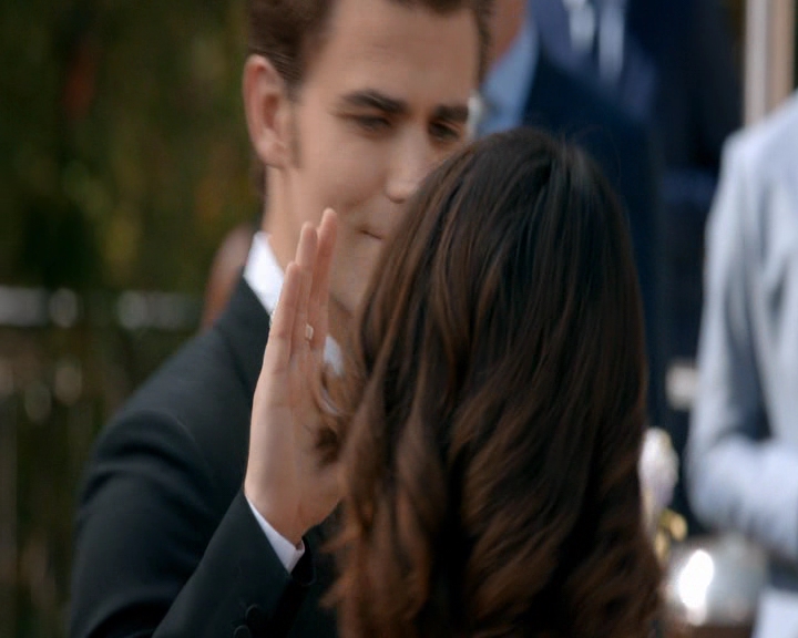 VampireDiaries-dot-nl_VampireDiaries-8x09TheSimpleIntimacyoftheNearTouch1049.jpg VampireDiaries-dot-nl_VampireDiaries-8x09TheSimpleIntimacyoftheNearTouch1049.jpg