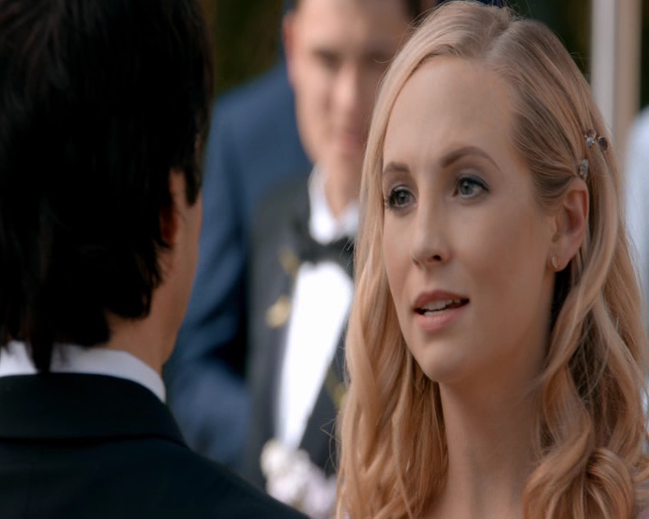 VampireDiaries-dot-nl_VampireDiaries-8x09TheSimpleIntimacyoftheNearTouch1069.jpg