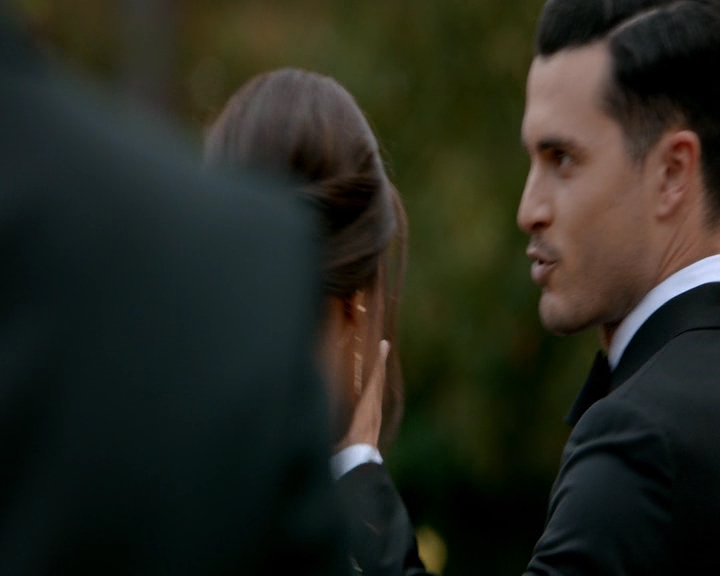 VampireDiaries-dot-nl_VampireDiaries-8x09TheSimpleIntimacyoftheNearTouch1099.jpg