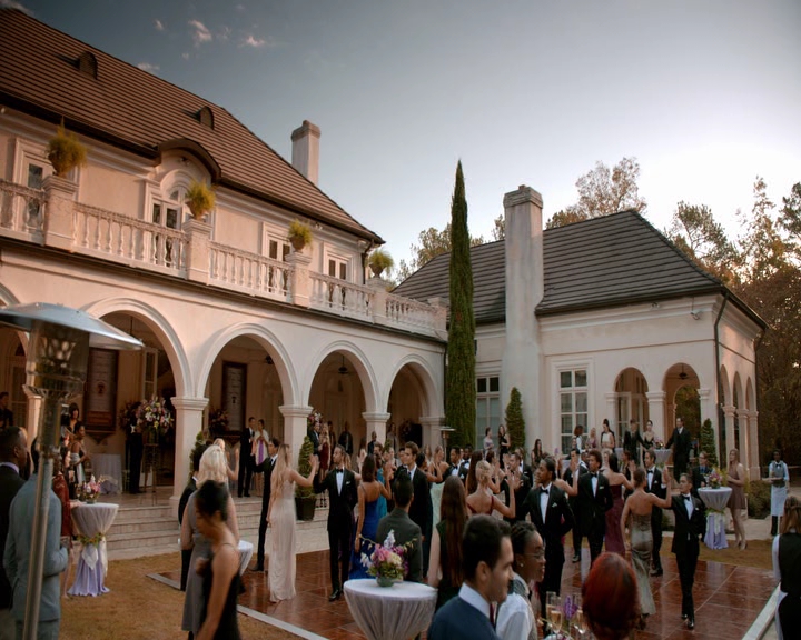 VampireDiaries-dot-nl_VampireDiaries-8x09TheSimpleIntimacyoftheNearTouch1123.jpg