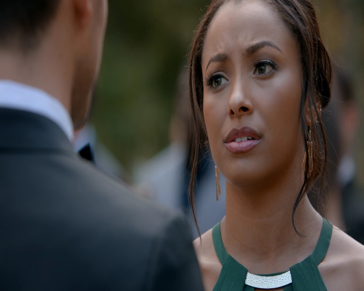 VampireDiaries-dot-nl_VampireDiaries-8x09TheSimpleIntimacyoftheNearTouch1178.jpg