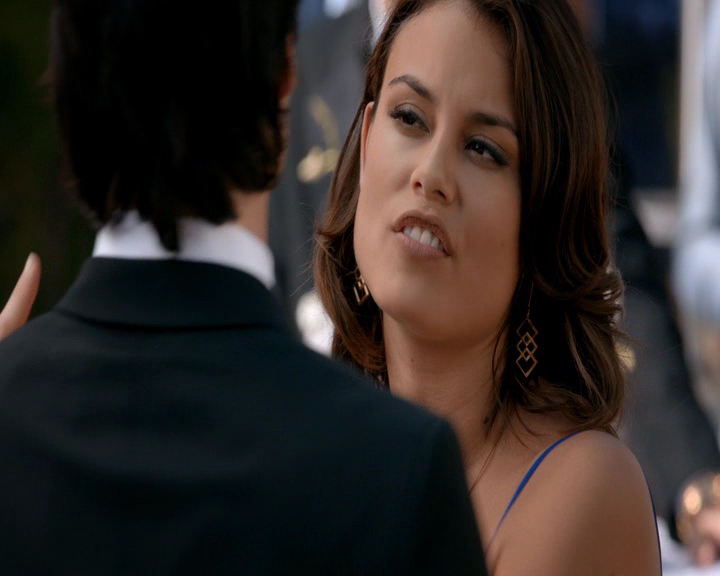 VampireDiaries-dot-nl_VampireDiaries-8x09TheSimpleIntimacyoftheNearTouch1206.jpg