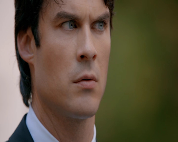 VampireDiaries-dot-nl_VampireDiaries-8x09TheSimpleIntimacyoftheNearTouch1259.jpg