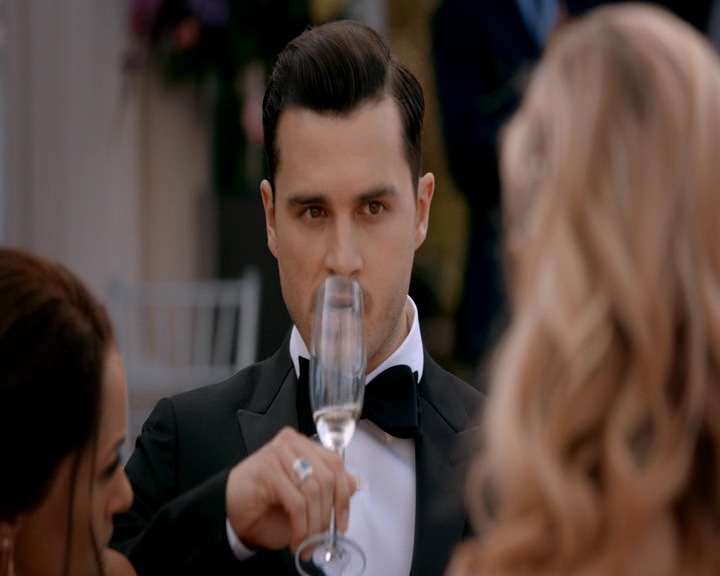 VampireDiaries-dot-nl_VampireDiaries-8x09TheSimpleIntimacyoftheNearTouch1346.jpg