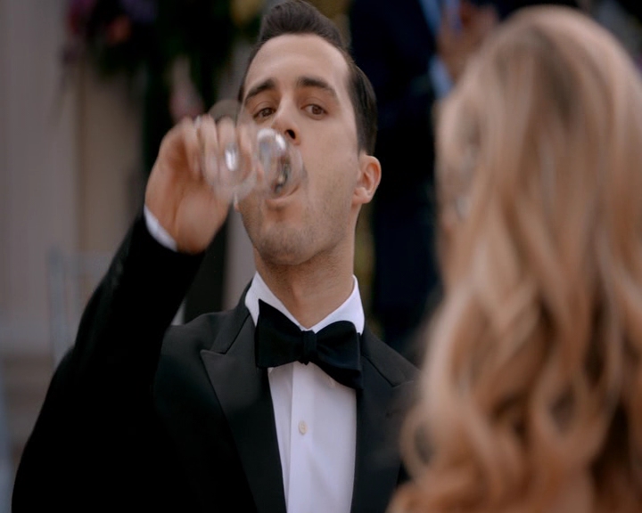 VampireDiaries-dot-nl_VampireDiaries-8x09TheSimpleIntimacyoftheNearTouch1347.jpg