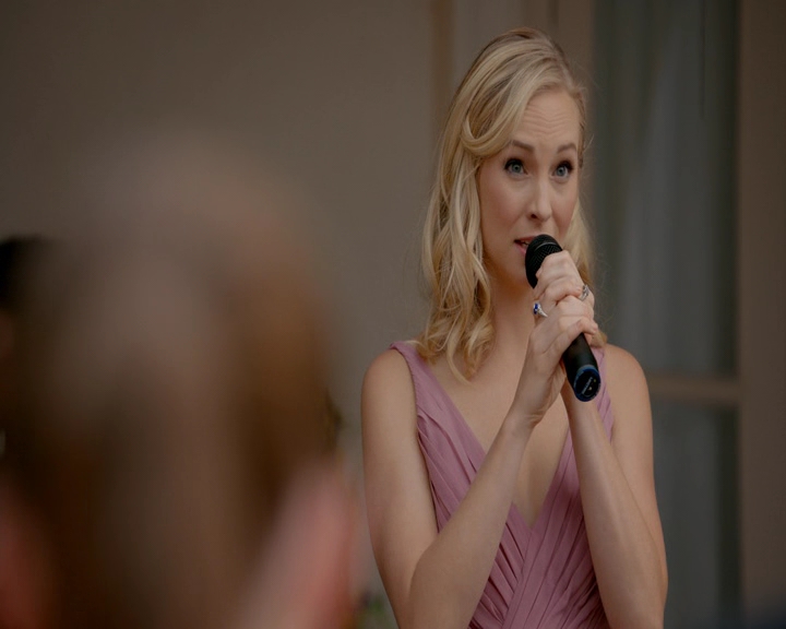 VampireDiaries-dot-nl_VampireDiaries-8x09TheSimpleIntimacyoftheNearTouch1364.jpg