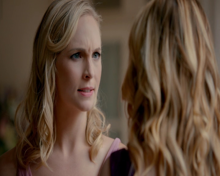 VampireDiaries-dot-nl_VampireDiaries-8x09TheSimpleIntimacyoftheNearTouch1382.jpg