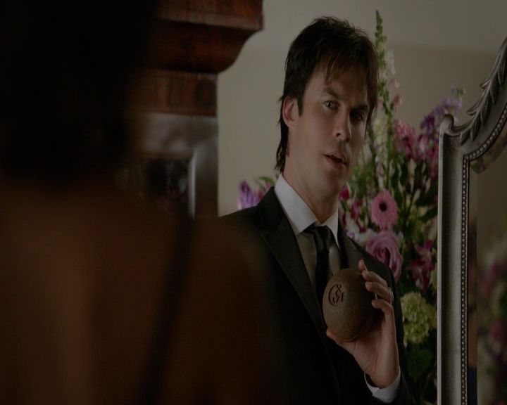 VampireDiaries-dot-nl_VampireDiaries-8x09TheSimpleIntimacyoftheNearTouch1399.jpg