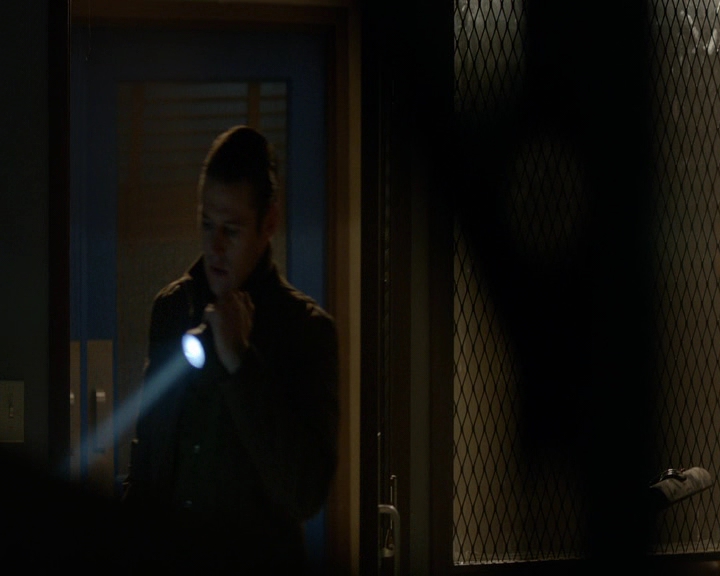 VampireDiaries-dot-nl_VampireDiaries-8x09TheSimpleIntimacyoftheNearTouch1442.jpg