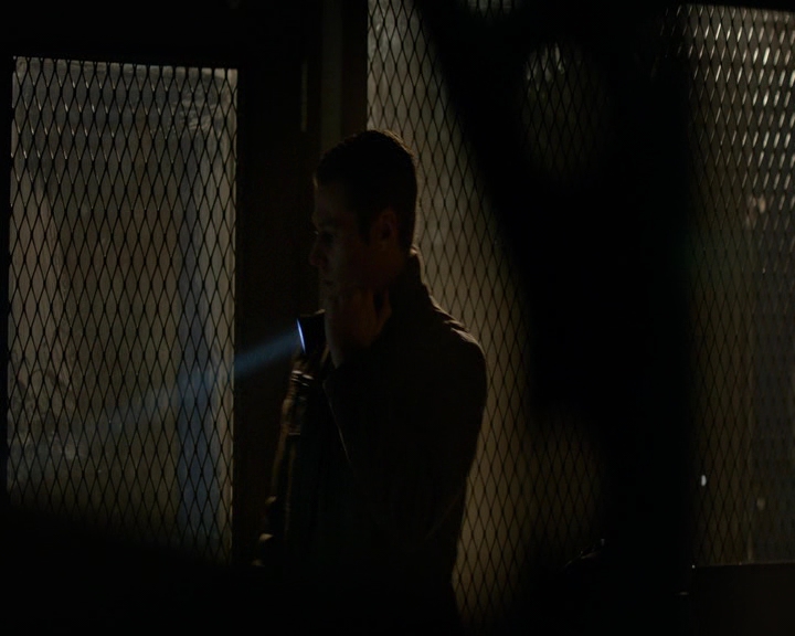 VampireDiaries-dot-nl_VampireDiaries-8x09TheSimpleIntimacyoftheNearTouch1444.jpg