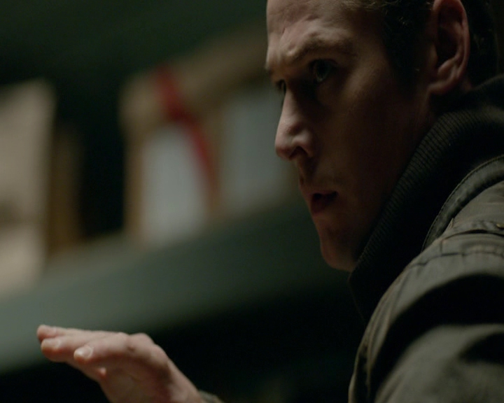 VampireDiaries-dot-nl_VampireDiaries-8x09TheSimpleIntimacyoftheNearTouch1487.jpg