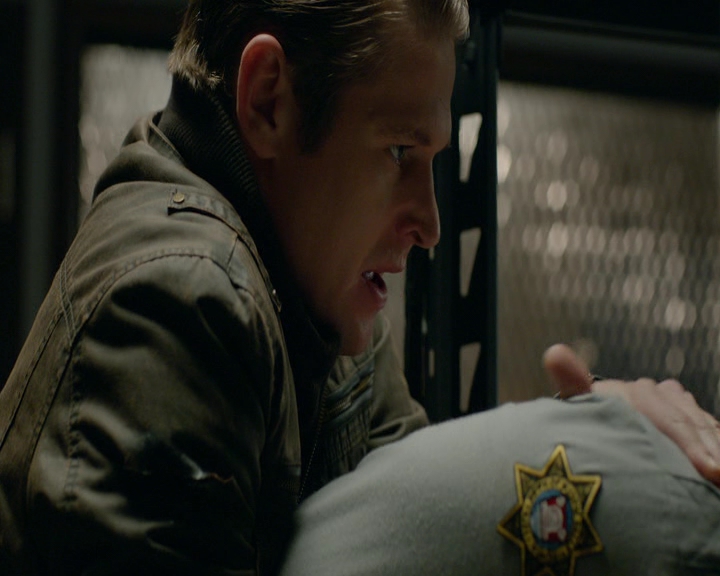 VampireDiaries-dot-nl_VampireDiaries-8x09TheSimpleIntimacyoftheNearTouch1500.jpg