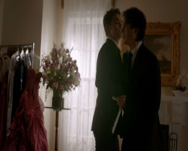 VampireDiaries-dot-nl_VampireDiaries-8x09TheSimpleIntimacyoftheNearTouch1579.jpg