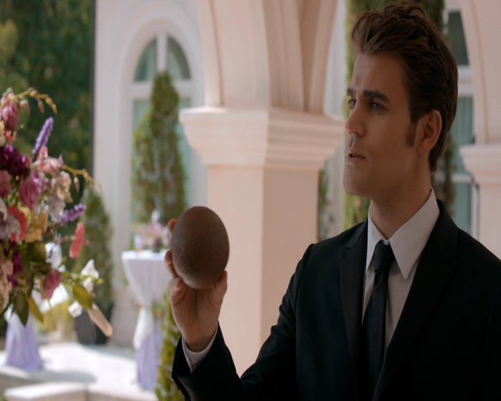 VampireDiaries-dot-nl_VampireDiaries-8x09TheSimpleIntimacyoftheNearTouch1609.jpg