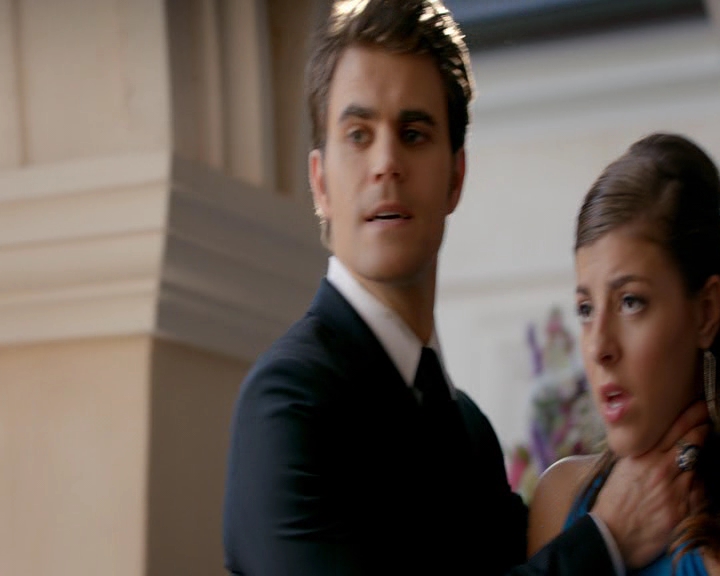 VampireDiaries-dot-nl_VampireDiaries-8x09TheSimpleIntimacyoftheNearTouch1639.jpg