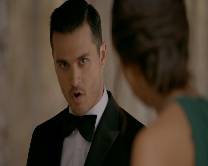 VampireDiaries-dot-nl_VampireDiaries-8x09TheSimpleIntimacyoftheNearTouch1675.jpg