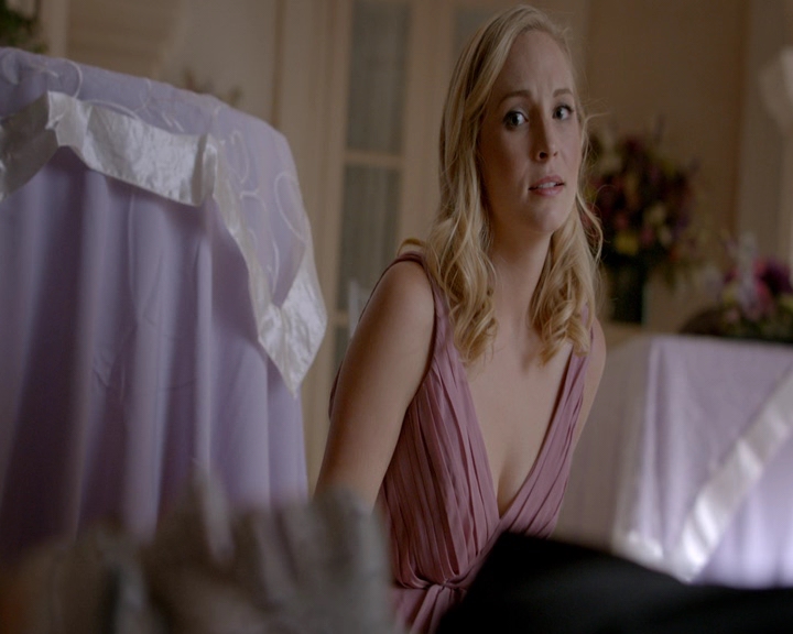VampireDiaries-dot-nl_VampireDiaries-8x09TheSimpleIntimacyoftheNearTouch1785.jpg