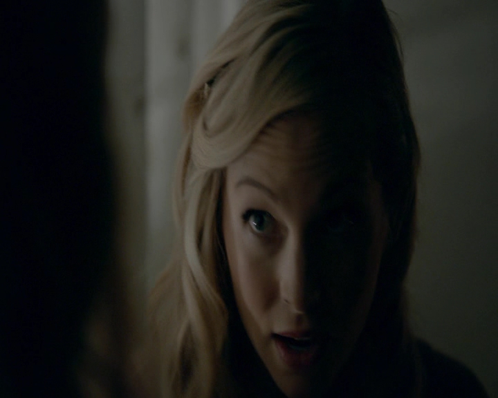 VampireDiaries-dot-nl_VampireDiaries-8x09TheSimpleIntimacyoftheNearTouch1864.jpg