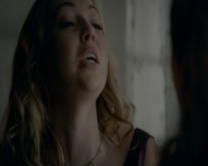 VampireDiaries-dot-nl_VampireDiaries-8x09TheSimpleIntimacyoftheNearTouch1876.jpg