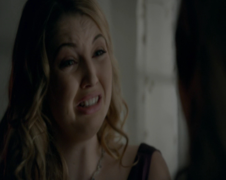 VampireDiaries-dot-nl_VampireDiaries-8x09TheSimpleIntimacyoftheNearTouch1878.jpg