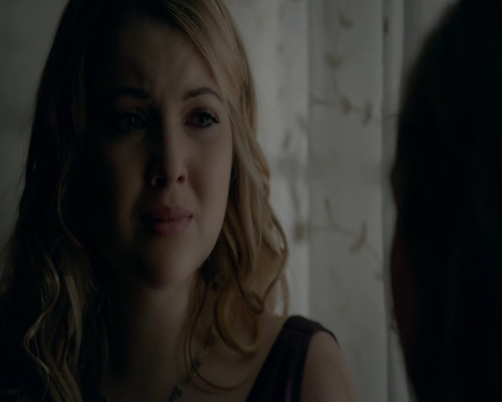 VampireDiaries-dot-nl_VampireDiaries-8x09TheSimpleIntimacyoftheNearTouch1904.jpg