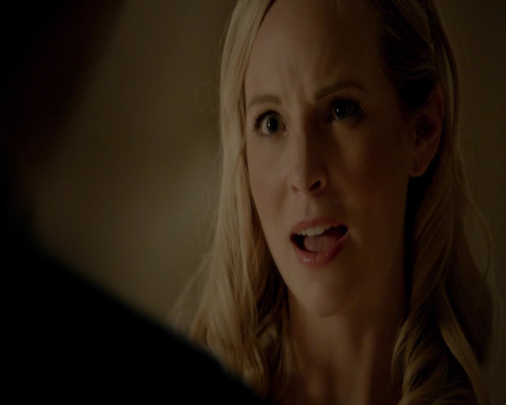 VampireDiaries-dot-nl_VampireDiaries-8x09TheSimpleIntimacyoftheNearTouch2063.jpg
