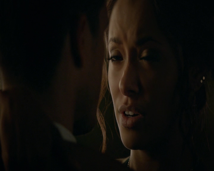VampireDiaries-dot-nl_VampireDiaries-8x09TheSimpleIntimacyoftheNearTouch2189.jpg