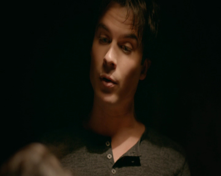 VampireDiaries-dot-nl_VampireDiaries-8x09TheSimpleIntimacyoftheNearTouch2228.jpg