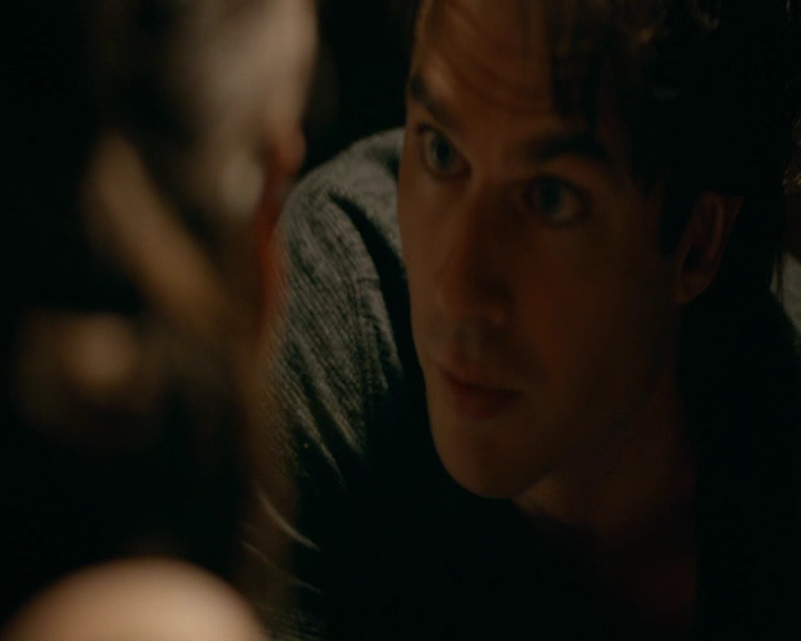 VampireDiaries-dot-nl_VampireDiaries-8x09TheSimpleIntimacyoftheNearTouch2253.jpg