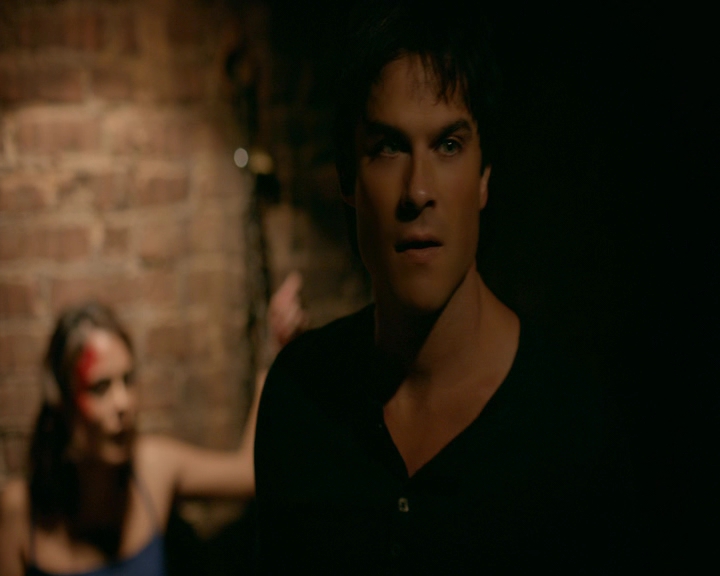 VampireDiaries-dot-nl_VampireDiaries-8x09TheSimpleIntimacyoftheNearTouch2259.jpg