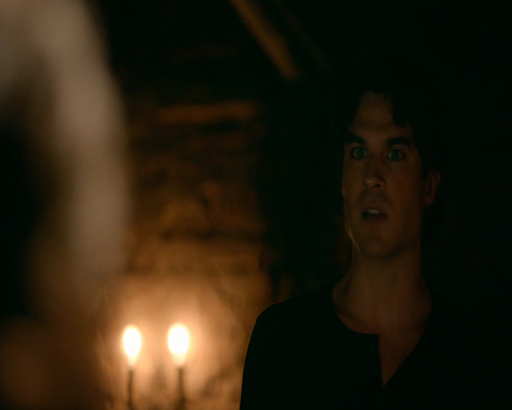 VampireDiaries-dot-nl_VampireDiaries-8x09TheSimpleIntimacyoftheNearTouch2265.jpg